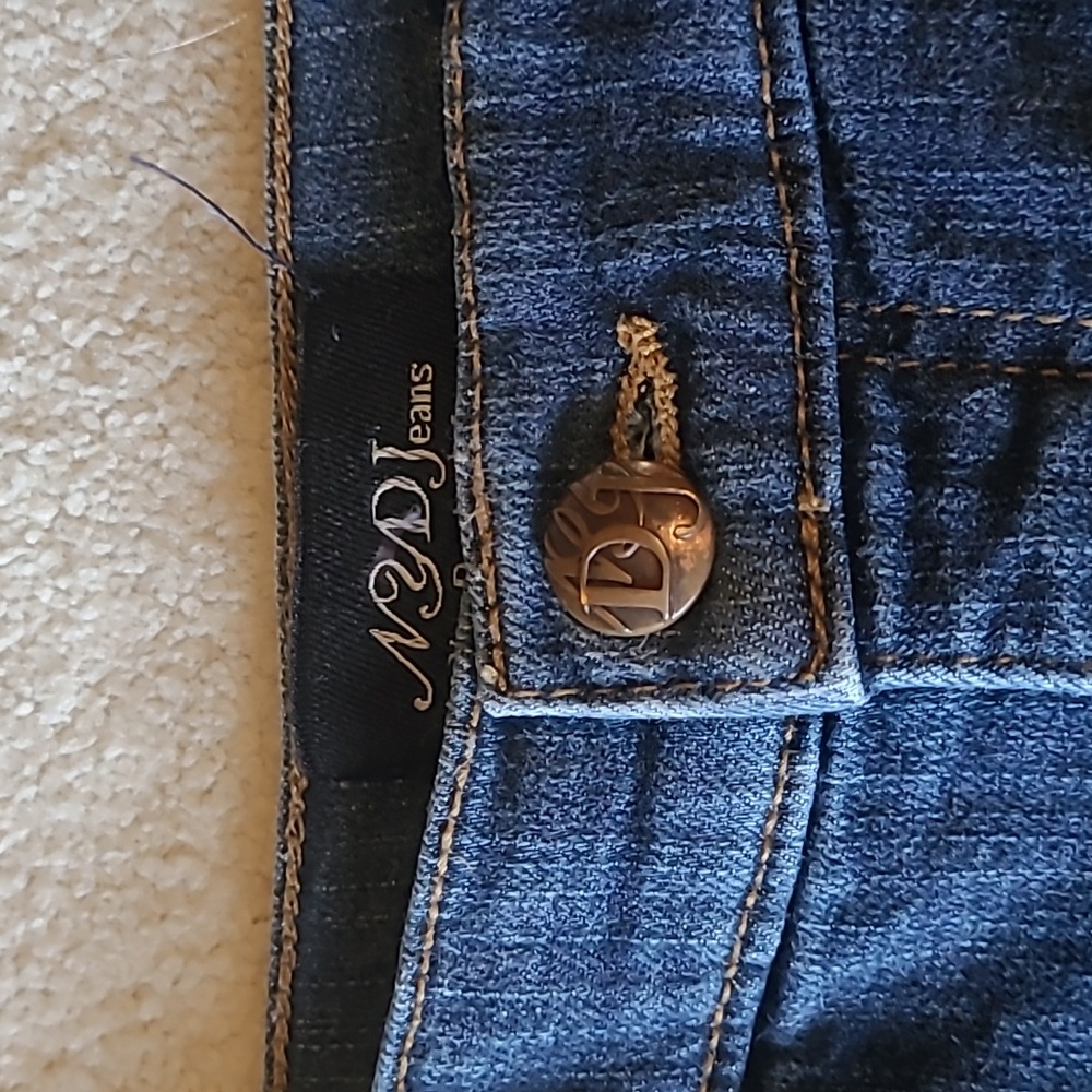 NYD Vintage Denin Size 4 Cut Off Shorts - Picture 8 of 9